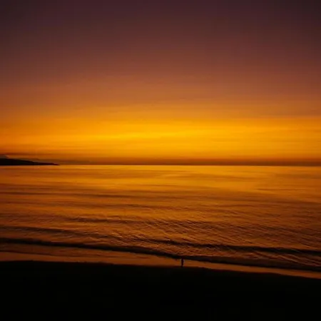 Fabulous Canteras First Beachfront 公寓