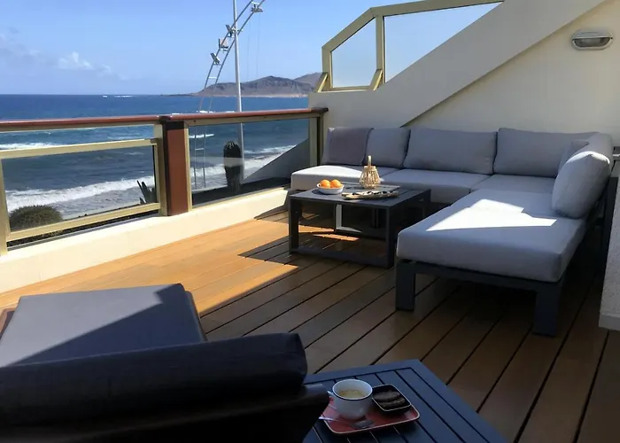 Fabulous Canteras First Beachfront Las Palmas / Gran Canaria