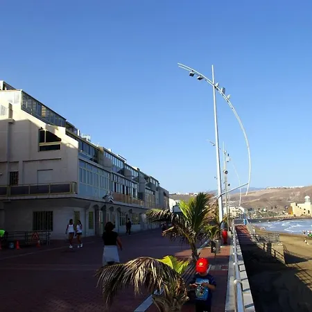 Fabulous Canteras First Beachfront Апартаменты *