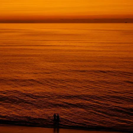 Fabulous Canteras First Beachfront Апартаменты *